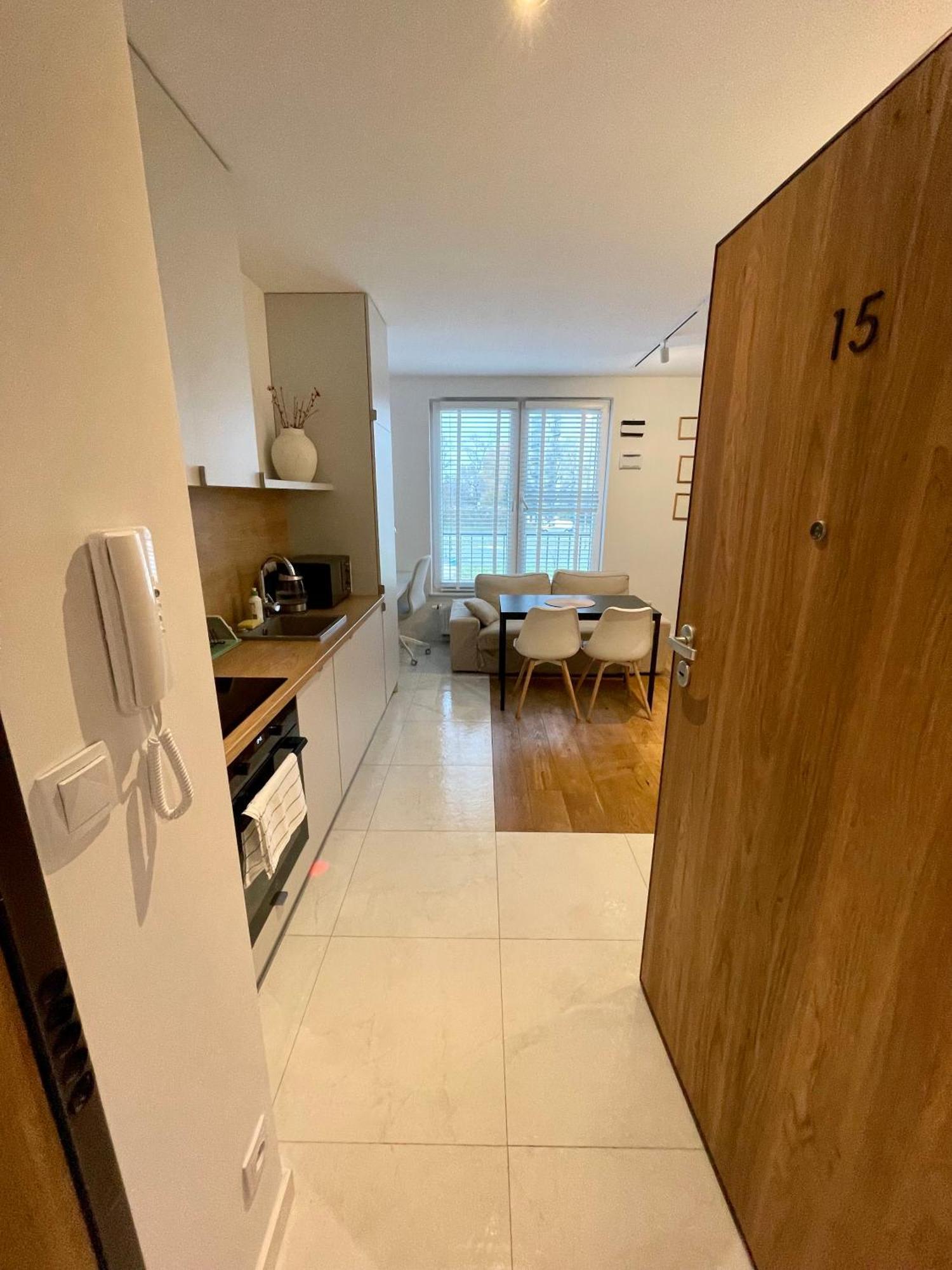 Lägenhet Time&house Pileckiego Przy Centrum Onkologi I Klinice Novum Apartament Na Wylacznosc Pokoj,sypialnia,lozko, Lazienka,kuchnia