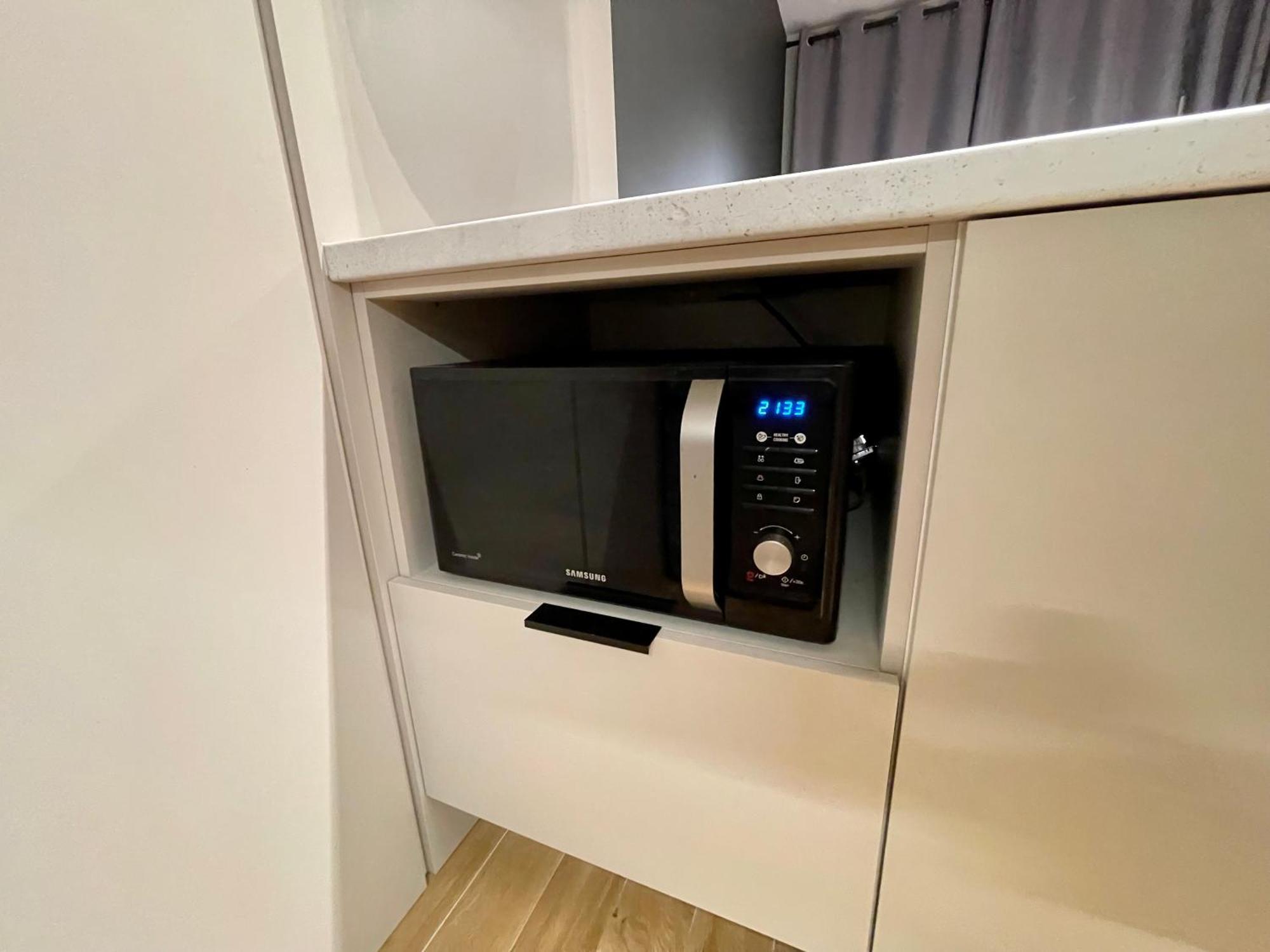 Lägenhet Time&house Pileckiego Przy Centrum Onkologi I Klinice Novum Apartament Na Wylacznosc Pokoj,sypialnia,lozko, Lazienka,kuchnia
