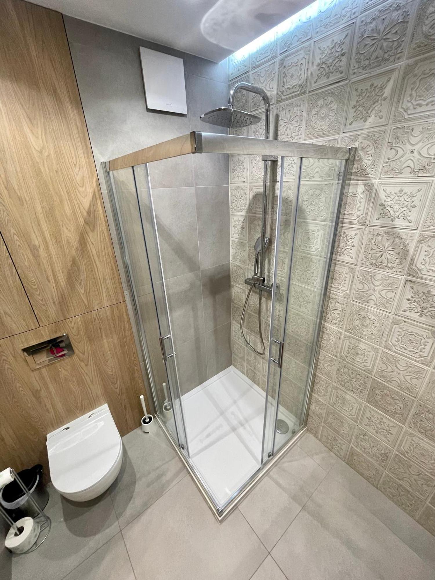 Lägenhet Time&house Pileckiego Przy Centrum Onkologi I Klinice Novum Apartament Na Wylacznosc Pokoj,sypialnia,lozko, Lazienka,kuchnia *