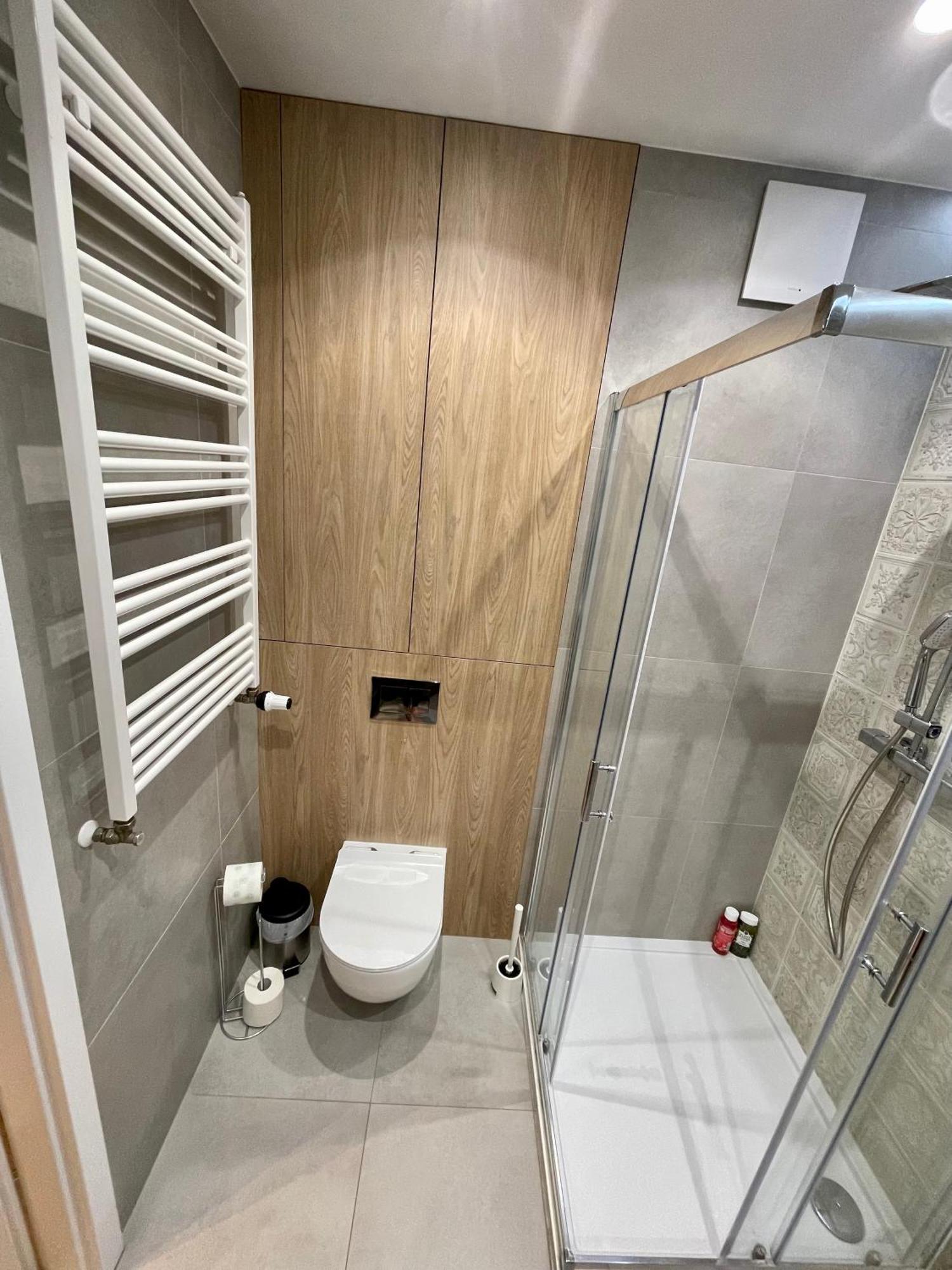 Lägenhet Time&house Pileckiego Przy Centrum Onkologi I Klinice Novum Apartament Na Wylacznosc Pokoj,sypialnia,lozko, Lazienka,kuchnia Warszawa